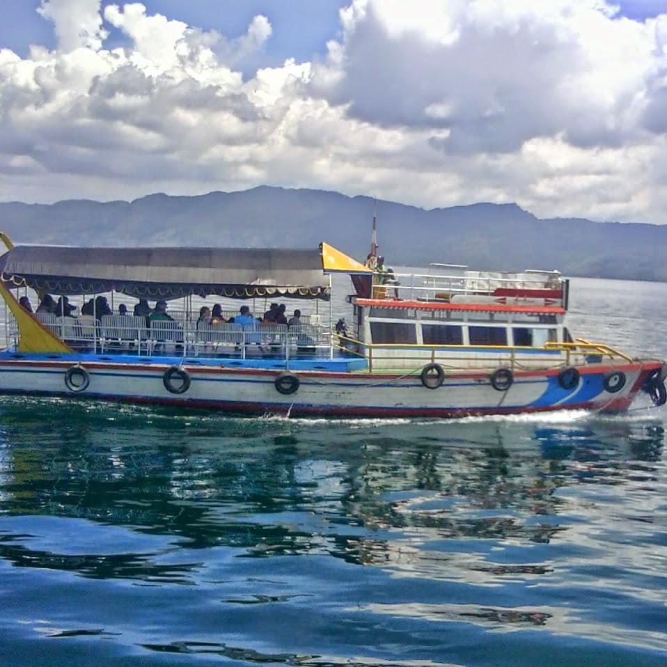 Rental Kapal Wisata Danau Toba  